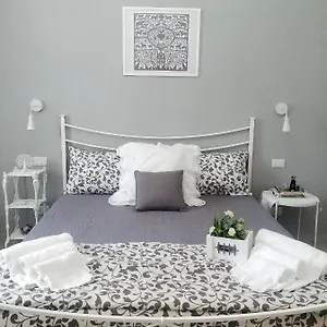 Couette-café Dove Nasce Il Sole